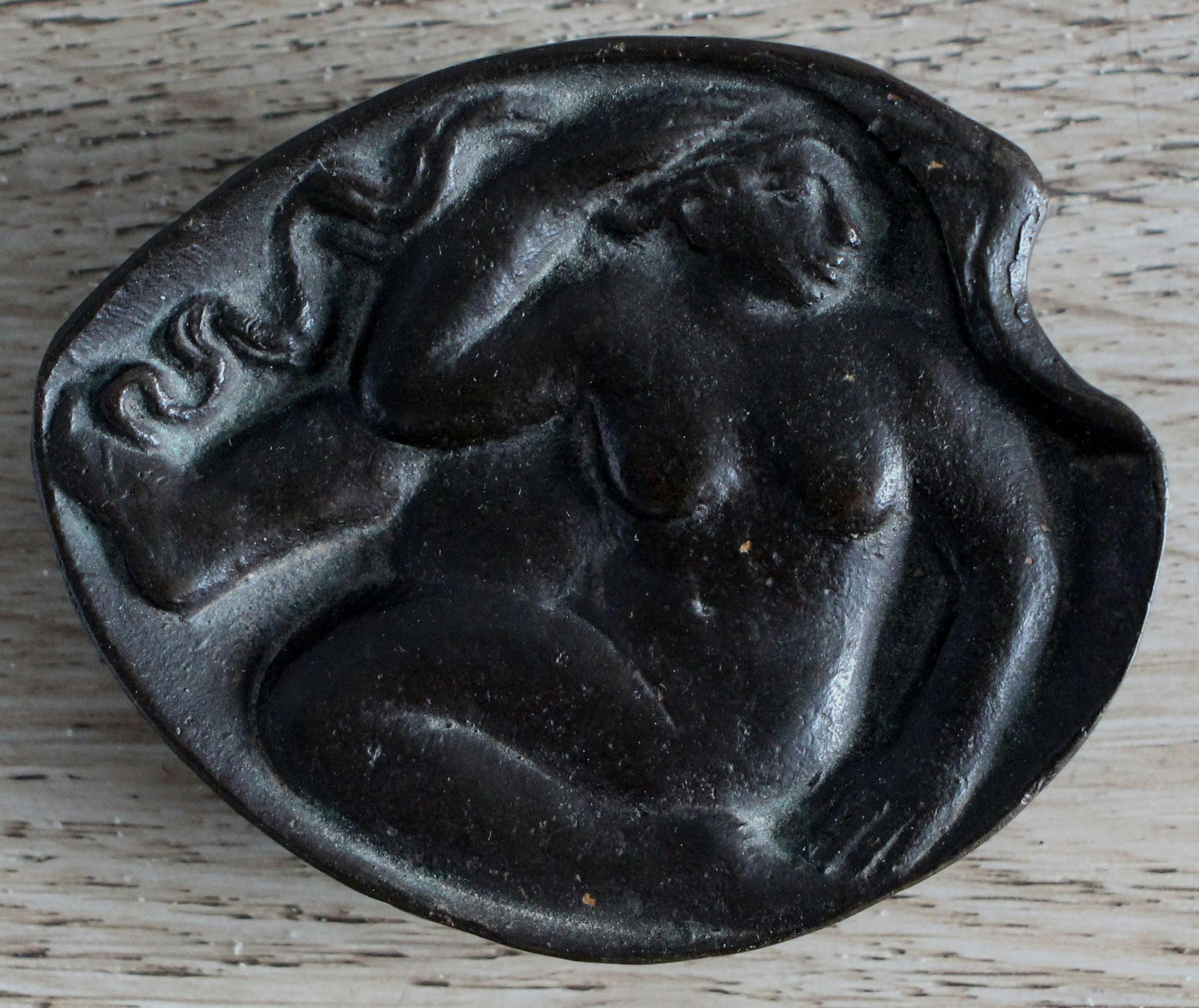 Jan Meefout - Bronzen beeldje: Vrouwenfiguur in schelp kopen? Bied vanaf 495!
