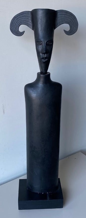 Brigitta Sundström - XL Keramische buste op houten voet kopen? Bied vanaf 1000!